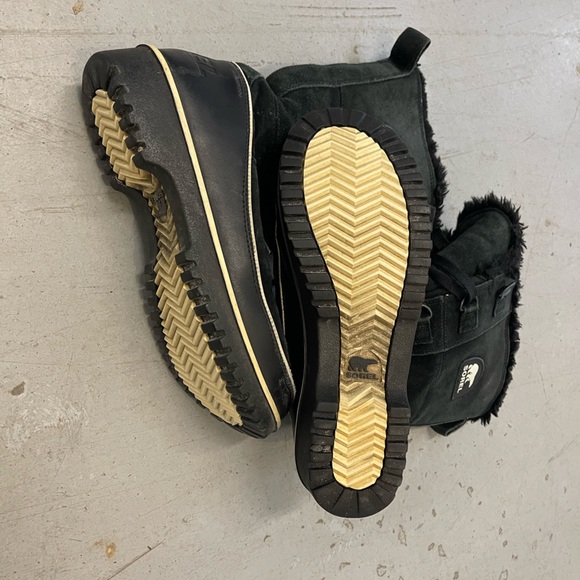 Sorel Black Suede Winter Boots - Picture 5 of 5